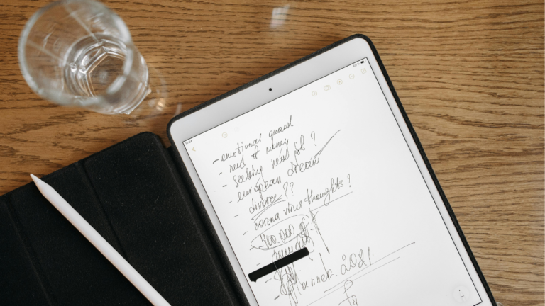 7 Best Note-Taking iPad Apps for College Students